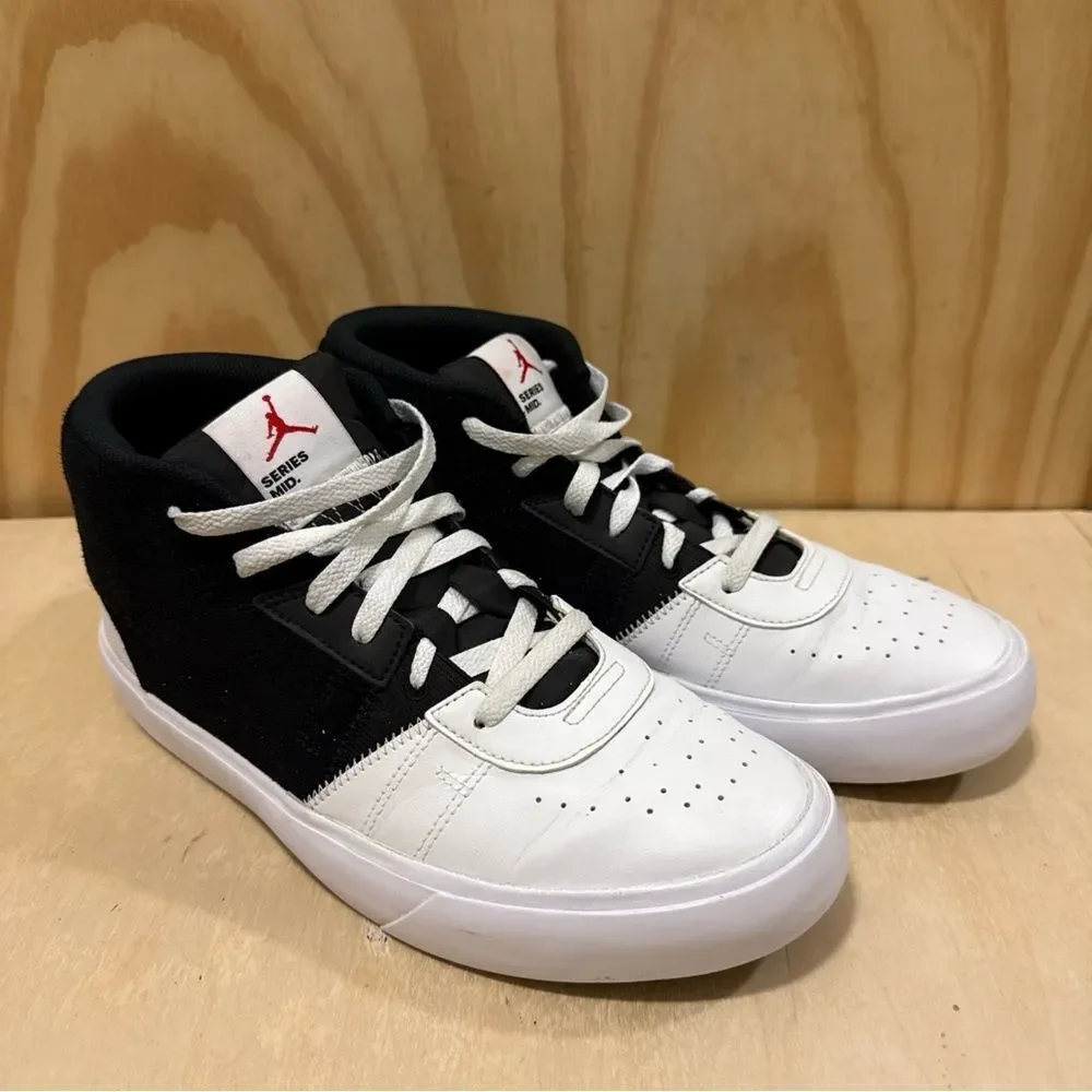 Nike JORDAN SERIES MID Men's Sneaker Black/White Men's Size 9.5 DA8026-061